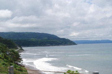 Rolling waves at Sosogi Beach