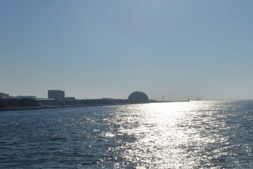 Teluk Osaka yang tenang