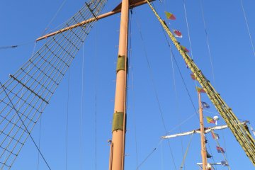 Tiang di kapal Santa Maria