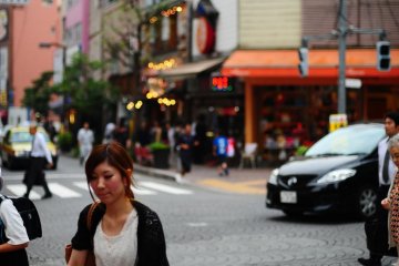 아자부쥬반의 보행자 친화적인 도로