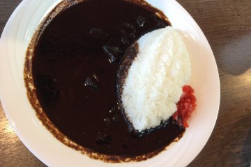 Amazon Cafe, black curry