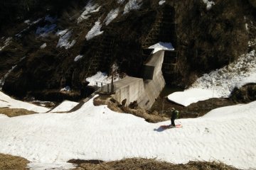 A long ski down a hiking trail back to town