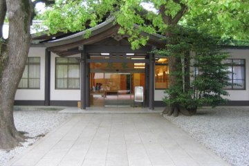 <p>Meiji Shrine is a very popular location for traditional Shinto weddings. The ceremonies take place in this building.</p>