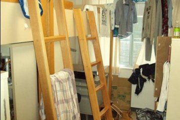An example of a Komachi dorm. This was my dorm, on a good day.