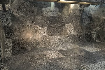Kaleidoscope Black & White by Takeshi Kawashima & Dream Friends is an entire room covered in intricate black and white artwork. The use of moving images and mirrors makes it particularly trippy.