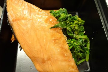 Ikan dan bayam
