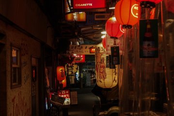 Lanterns of Harmonica Alley