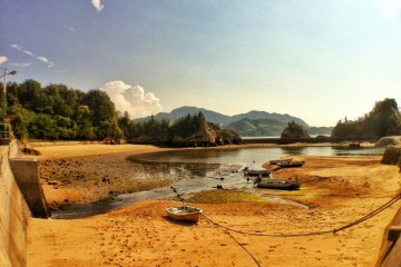 The cove at Utena beach
