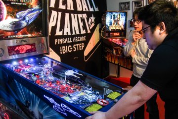 Battling it out at the tournament over USS Enterprise