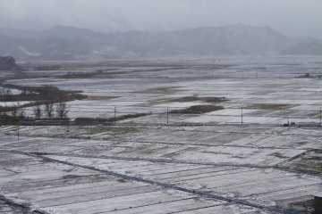 The view from the train the day after the first snowfall, going from Yamagata to Fukushima