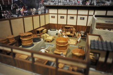 Diorama proses pembuatan kecap