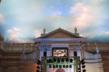 <p>Venetian sky</p>