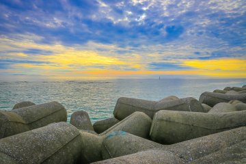 Sunset Beach is, unsurprisingly, famous for its sunsets