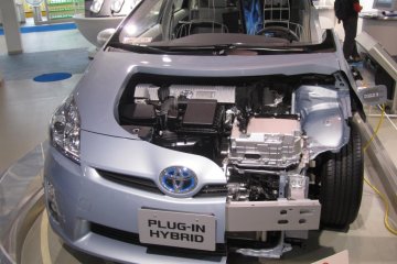 Cool pic of the inside of a hybrid