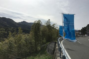 The structure is open during the Setouchi Triennale 2016 period.