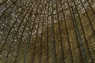 Different weaving styles.