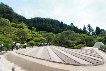 The sand garden named as "Sea of Silver Sand"