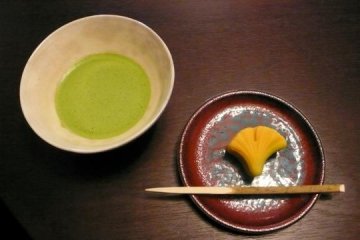 A green tea serving at ran Hotei