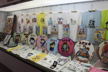 Displays of unique memoribilia
