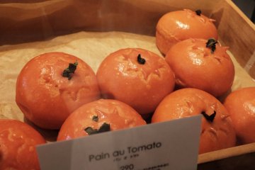 Dominique Ansel Bakery 烘培好麵包－蜜餞形狀的麵包