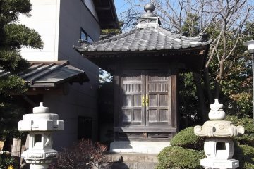 Another side shrine