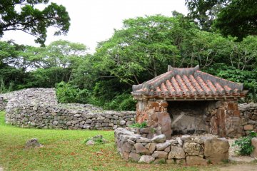 Fui Dunchi, a shrine that the Noro Priestess offered prayers during August