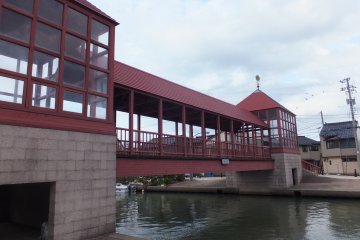 Un pont du canal Uchikawa