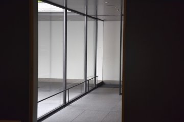 Walls lined with windows