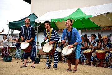 Gerakan ke kanan dan ke kiri