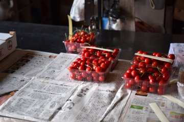 Juicy goodness in clear boxes