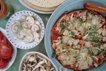 Pizza making activity