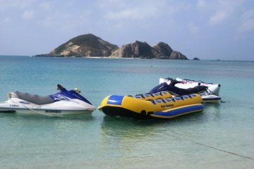 Banana boat and glass bottom boat tours