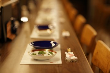 Kutani pottery is found throughout the restaurant