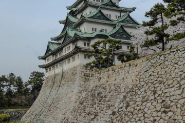 Le donjon reconstruit du château de Nagoya