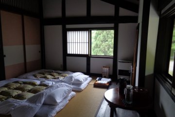 Tanekura Inn room