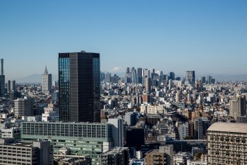 Quartier de Shinjuku et le Mont Fuji