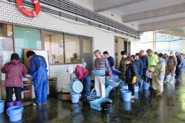 A simple impromptu fish market - just follow the crowds and watch out for the whiteboard for daily specials