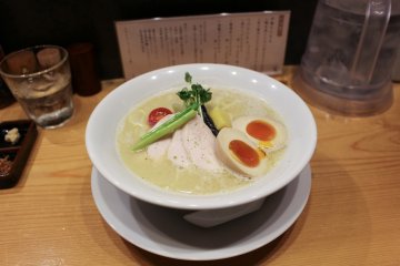 Tori paitan soba