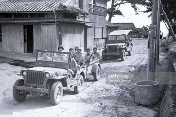 Sept. 4th, 1945 U.S. Marines Landing (Takasu Town)