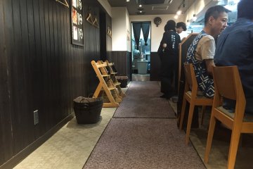 Bagian dalam kedai