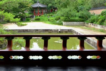 Korean garden, gazebo to gazebo