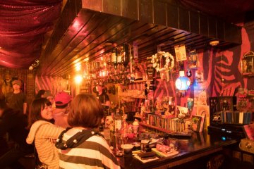 Bar Kickass