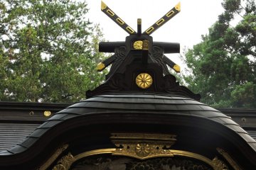 Roof decorations