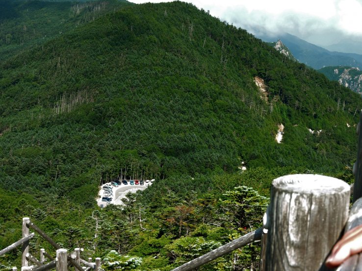 The carpark seen from Yume-no-Teien