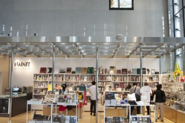 TOP Museum gift shop