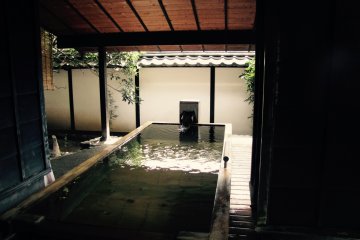 The covered outdoor bath 