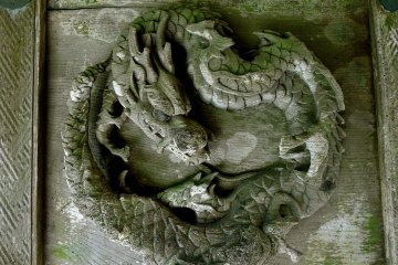 The dragon from the left-hand door