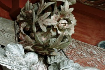 A ball of flowers and leaves