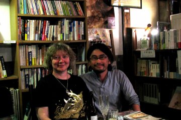 Hospital owner of the Arabique Gallery, Osaka