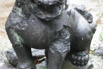 This old komainu is used like decoration in Kairakuen (Japanese garden), Tokyo